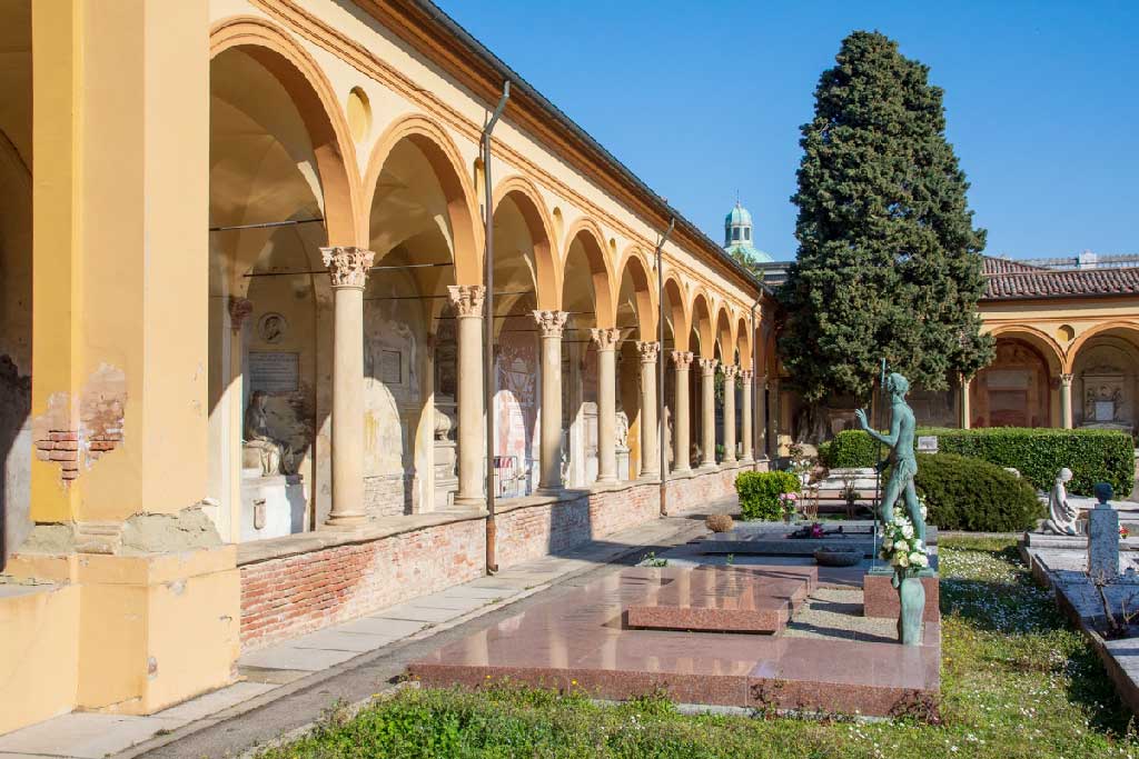 La Certosa di Bologna luogo di rilevanza storica, artistica e spirituale